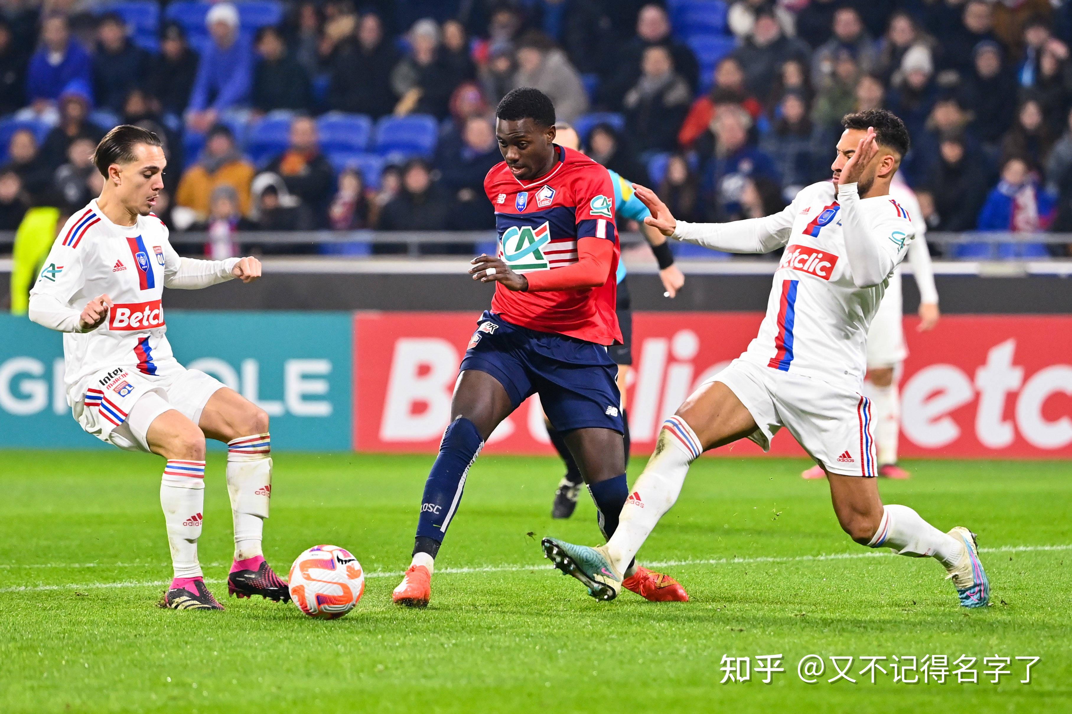 芝加哥公牛发布备战花絮，今夜回应争议，葡超任务艰巨，心理建设被强调-九游体育