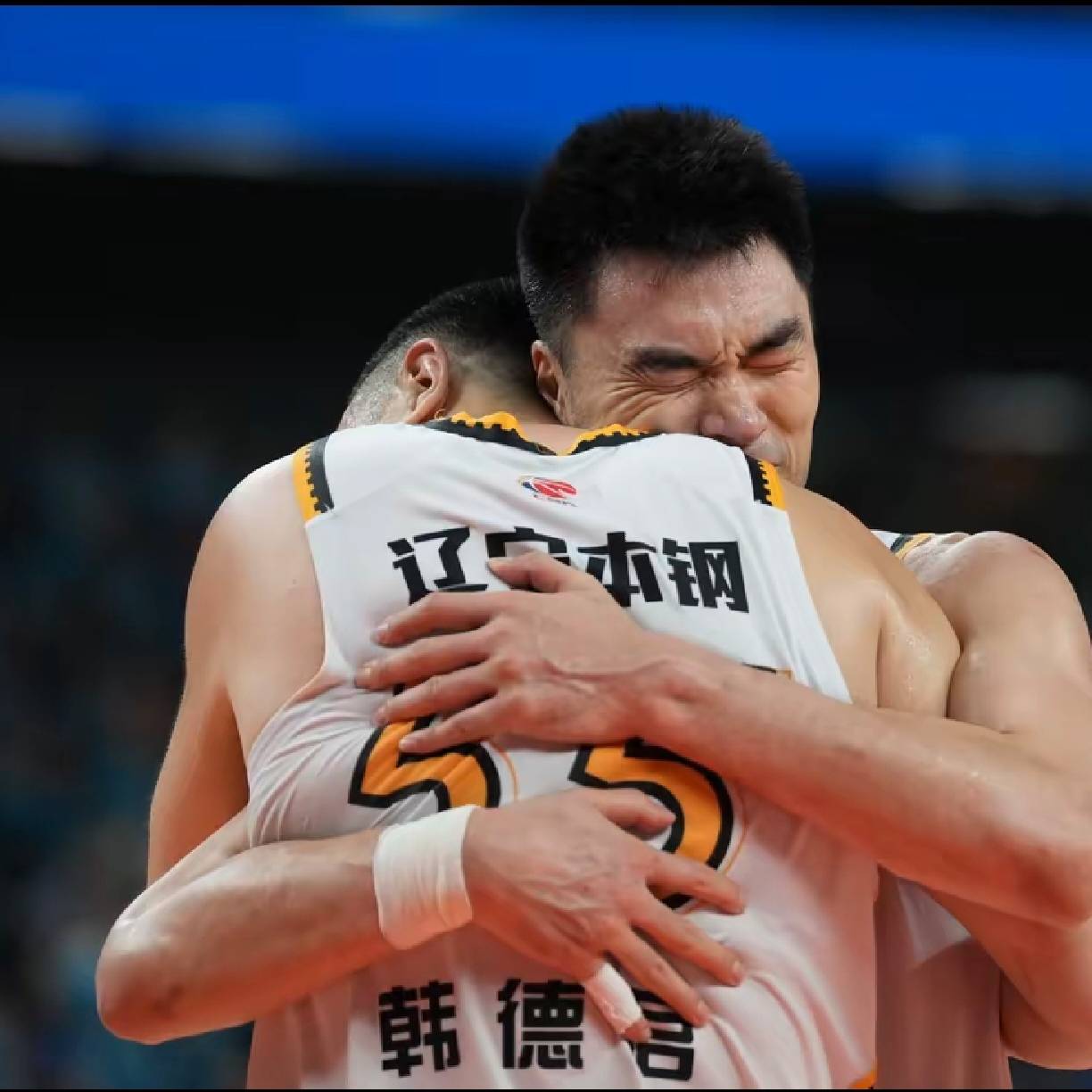 今晨芝加哥公牛备战CBA季后赛，门线救险细节曝光，媒体盛赞，更衣室氛围转暖的简单介绍-九游登录入口