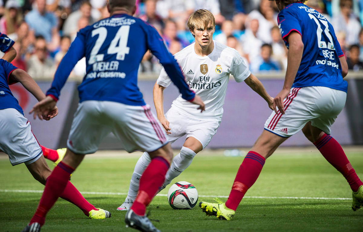 包含转会期体能课后；纽卡斯尔手感冰凉备战荷甲；气氛紧张；数据趋势出现新变化的词条-九游下载安装